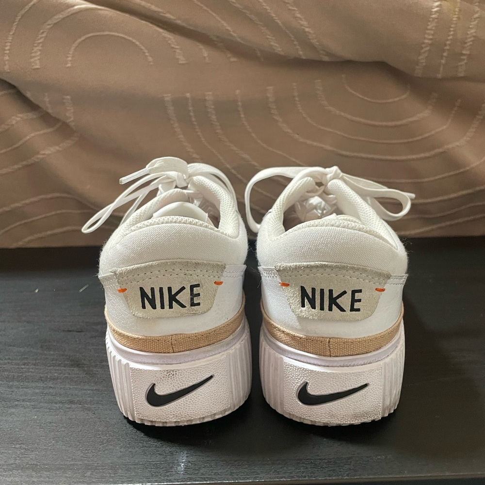 Nike Court Legacy Lift platform sneakers - Picture 3 of 6